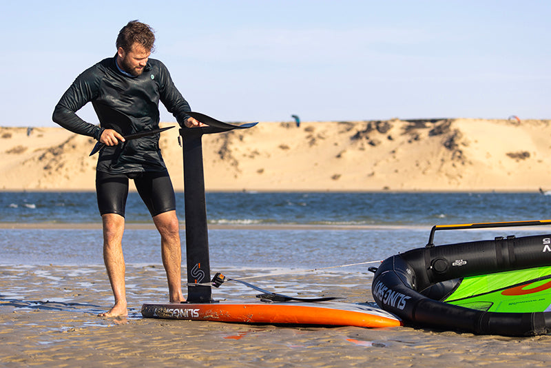 No Screws. All Performance. Meet Slingshot's brand new One-Lock Foil system.