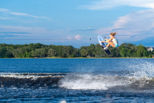 2024 Slingshot Contrast Boat & Cable Hybrid Wakeboard